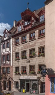 Historic residential and commercial building, completely renovated by the Altstadtfreunde Nuernberg