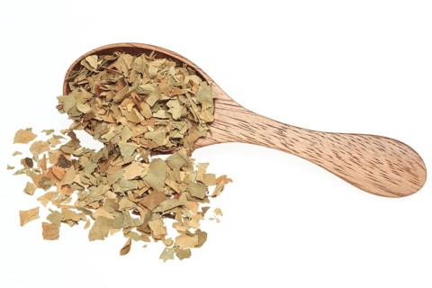 Dried leaves of the bitter orange, used as herbal medicine and scent