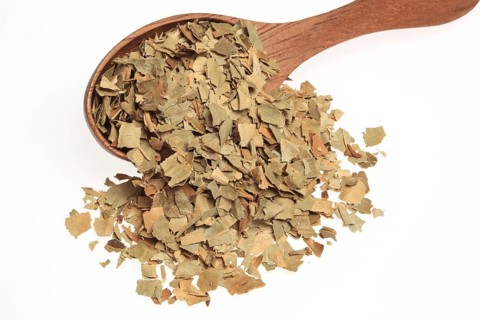 Dried leaves of the bitter orange, used as herbal medicine and scent