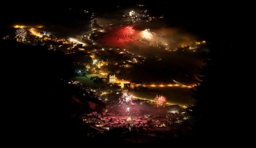 New Year's Eve, fireworks at midnight