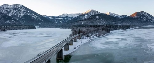 Evening mood, panorama of Sylvensteinsee