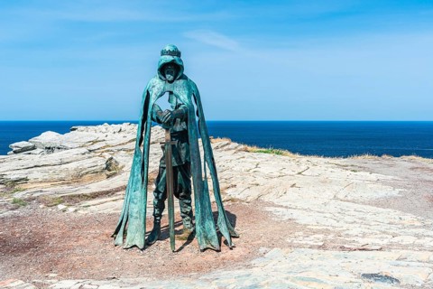Gallos Statue on Cliff, Tintagel Castle