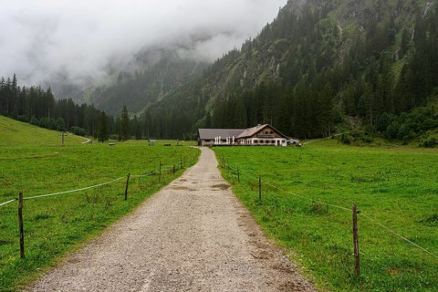 Inn with cowshed at the Vilsalpsee, Tannheimer Tal