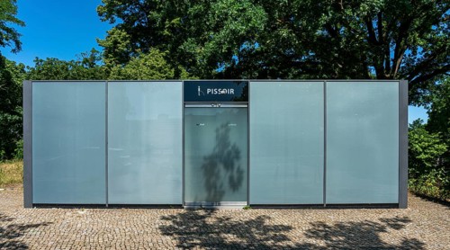 Public toilet block, Olympiastadion S-Bahn station