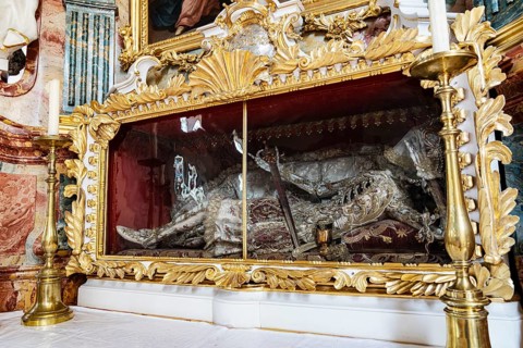 Sarcophagus, relic