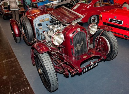 Alfa Romeo 8C Monza from the 30s with opened bonnet, Techno Classica fair