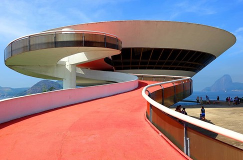 Museu de Arte Contemporanea de Niteroi, Museum of Contemporary Art in Niteroi in close proximity to Rio de Janeiro