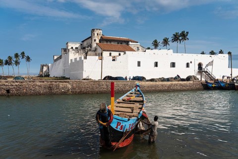 Fishing boat, pirogue