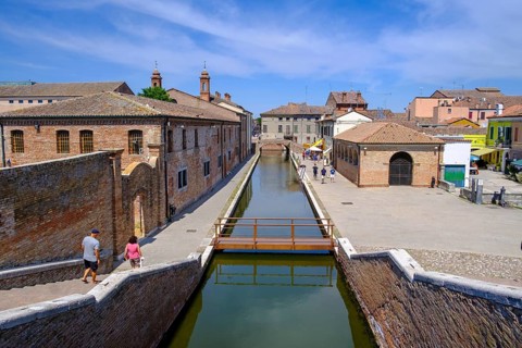 Trepponti Bridge, Comacchio
