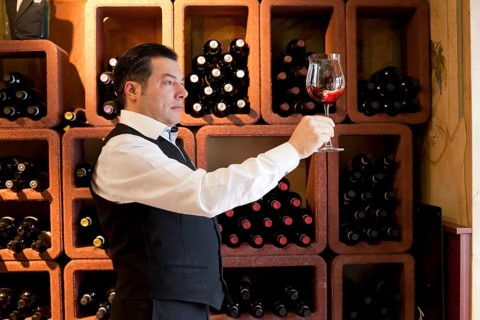 Sommelier, wine tasting