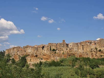 The houses of the old town of Pitigliano are built of tuff, Pitigliano
