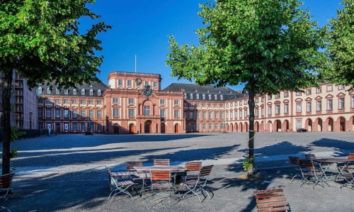 Court of Honour with main portal of the Residence Palace, Mannheim