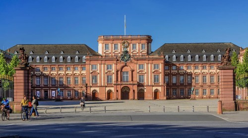 Court of Honour with main portal of the Residence Palace, Mannheim