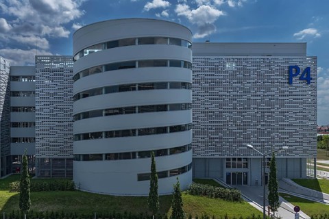 Modern multi-storey car park at the airport, Nuremberg