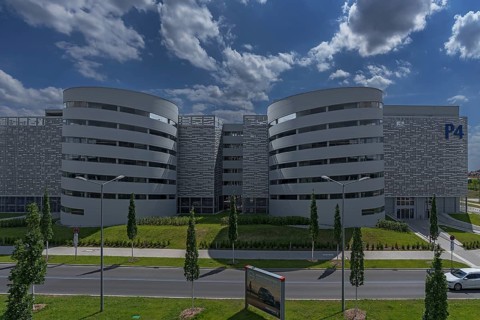 Modern multi-storey car park at the airport, Nuremberg