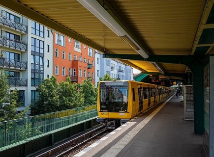 Eberswalder Strasse underground station, Hochbahn