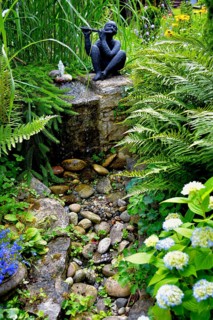 Black Garden Figurine with Transverse Flute