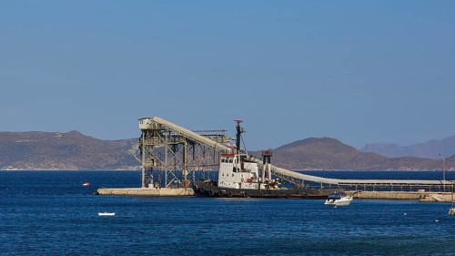 Milos bay