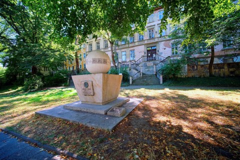 Ernst Abbe Monument