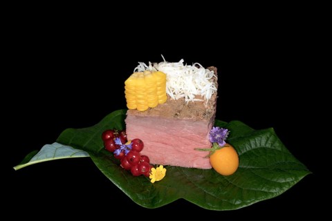 Pink roast beef with freshly grated horseradish