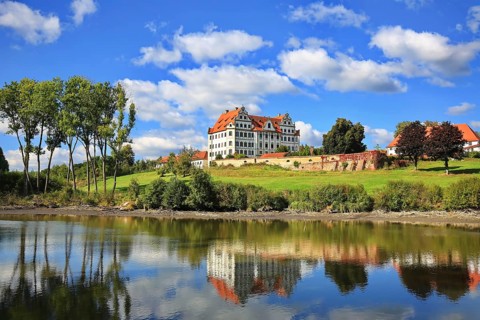 Harthausen Castle in beautiful weather. Rettenbach