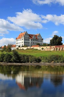 Harthausen Castle in beautiful weather. Rettenbach