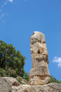 Statue in Arsameia ancient city of Adiyaman
