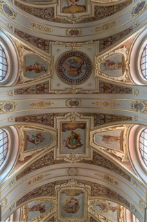 Vaulted ceiling of the Basilica of St. Lorenz