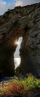 Rock arch of the Grotta Sibilla