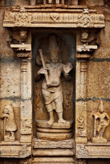 Bas relief in Hindu temple. Sri Ranganathaswamy Temple. Tiruchirappalli