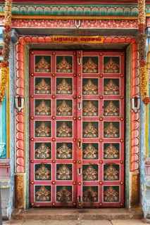 Hindu temple gates. Sri Ranganathaswamy Temple. Tiruchirappalli