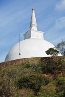 White Mahaseya Dagoba