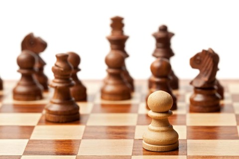 One pawn agains all