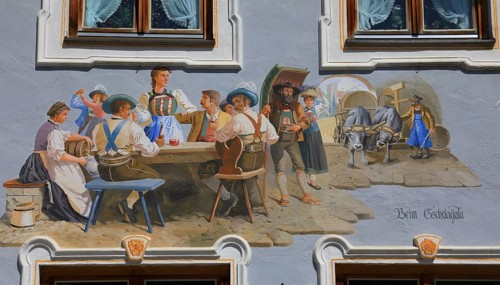 House facade with Lueftlmalerei