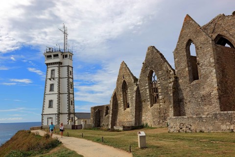 At La Pointe Saint-Mathieu