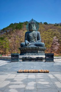 The Great Unification Buddha Tongil Daebul is a 14. 6-meter 108 ton Bronze Buddha statue in Seoraksan National Park