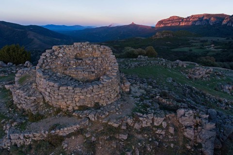 Nuraghe Ardasai or Nuraghe Montarbu