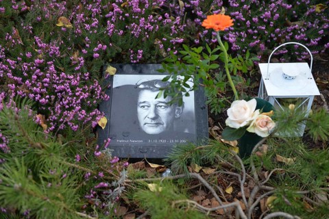 Grave Helmut Newton