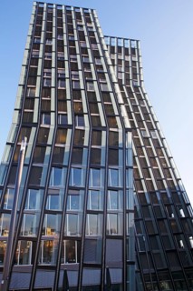 Tanzende Tuerme office building
