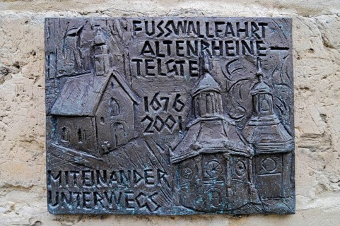 Memorial plaque