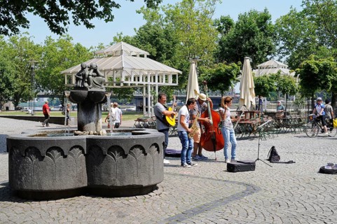 Street musicians