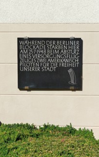 Memorial plaque