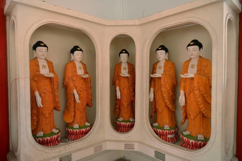 Buddha statues