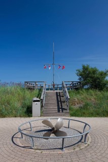 Seamen's monument on the promenade in the seaside resort of Haffkrug