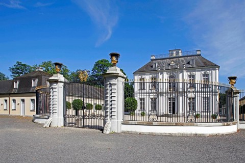 Falkenlust Palace