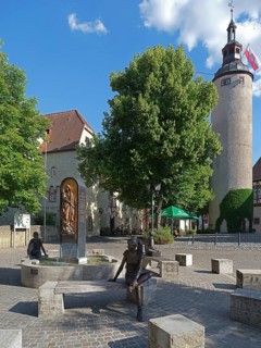 The fountain on Schlossplatz is dedicated to Tilman Riemenschneider and his Tauberbischofsheim Madonna