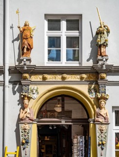 Residence of the Toebing and Mutzeltin council families