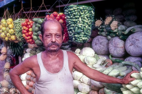 Fruits and Vegetables seller in Kollam Quillon