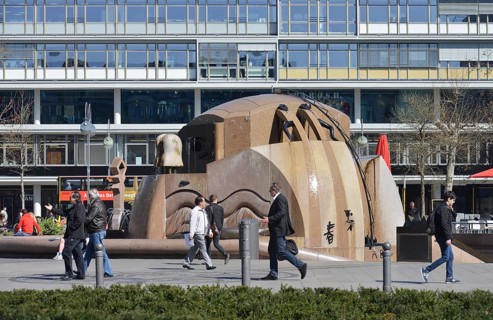 Globe Fountain
