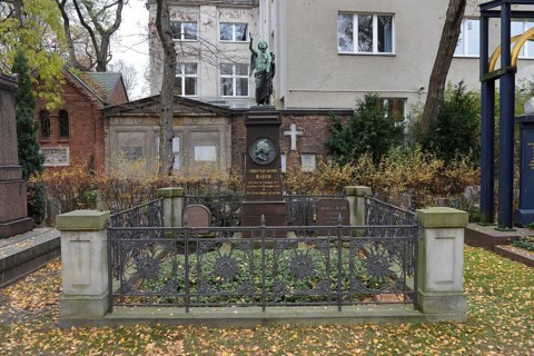 Grave